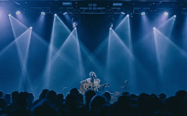 Áron András // Dürer Kert