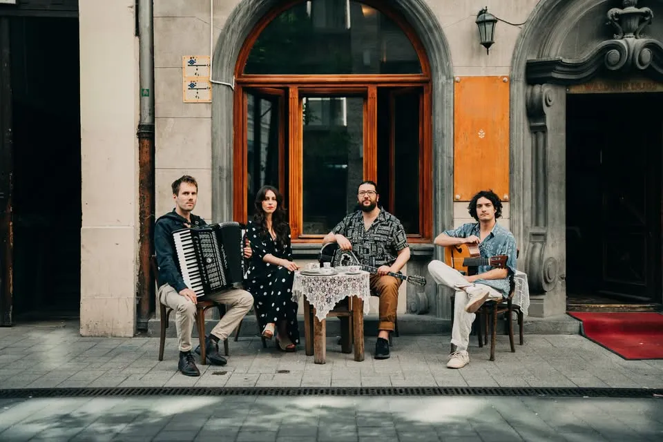 Görög Rebetiko a Kobuciban – Zene & Tánc (Live Greek Rebetiko & Dance)